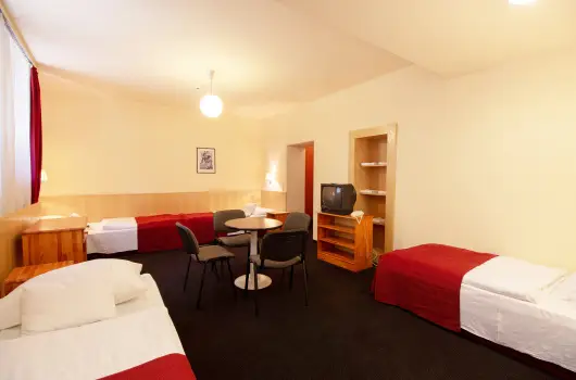 Laterum Hotel - Kedvezmnyes r csaldok rszre flpanzival (1 jtl)